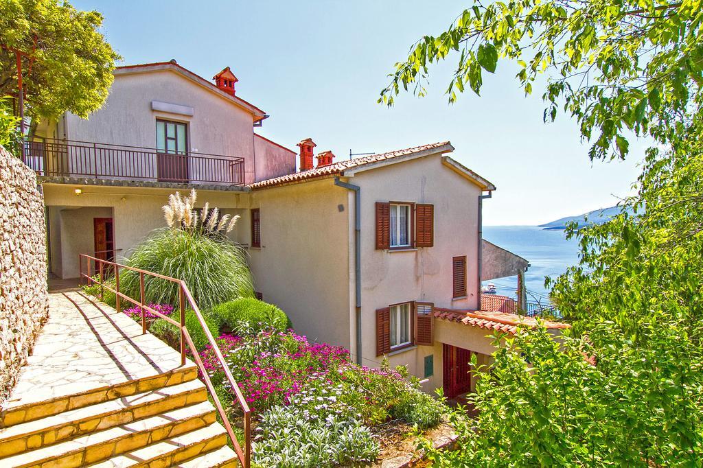 Apartments Rabac 981 Exterior photo